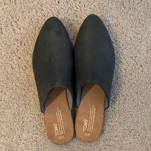 TOMS women’s sandals size 11